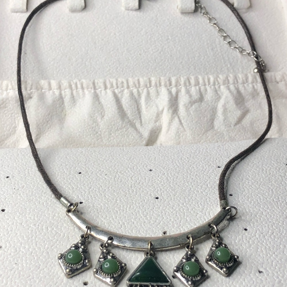 Elegant Green Pendant Necklace